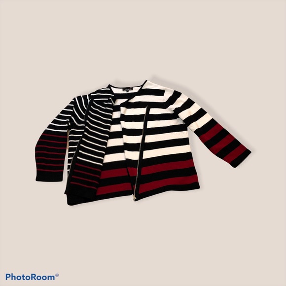 Laura Plus Petite Long Sleeve Bouse - Picture 2 of 4